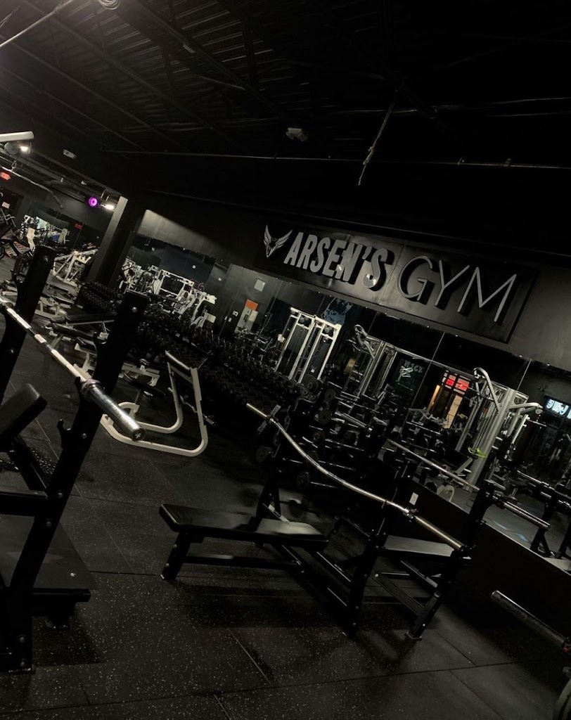  Arsen's Gym | 24/7 Orange Ct