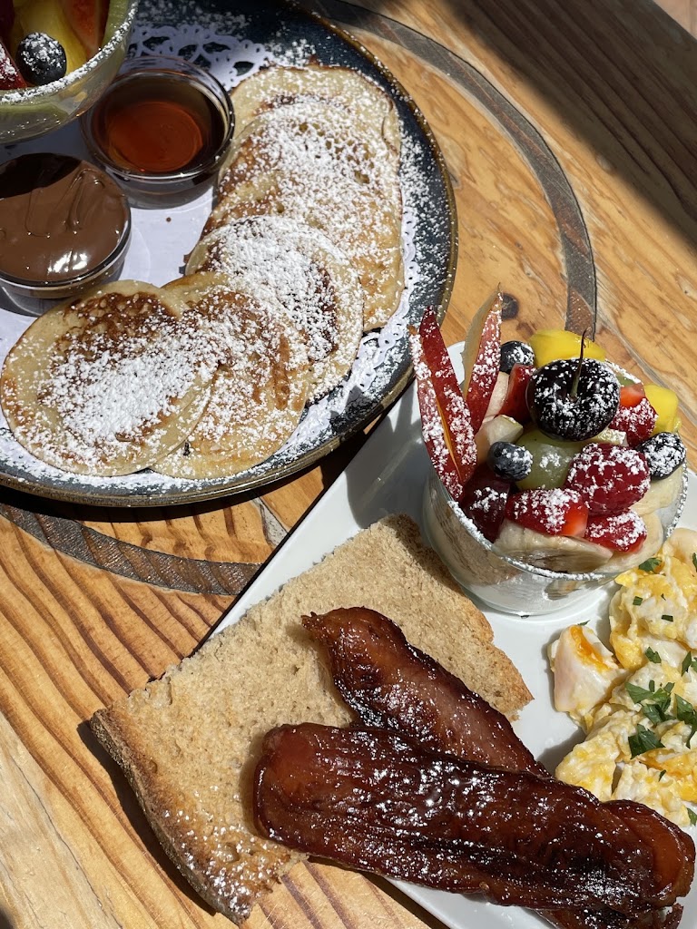 Club del Mar — Comida y bebida