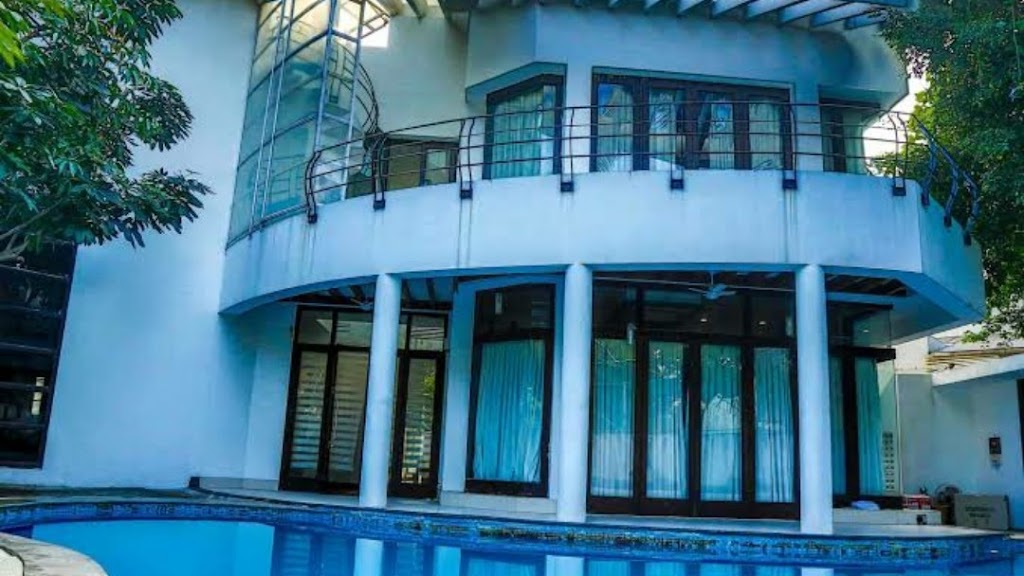 Cloud 7 Suites