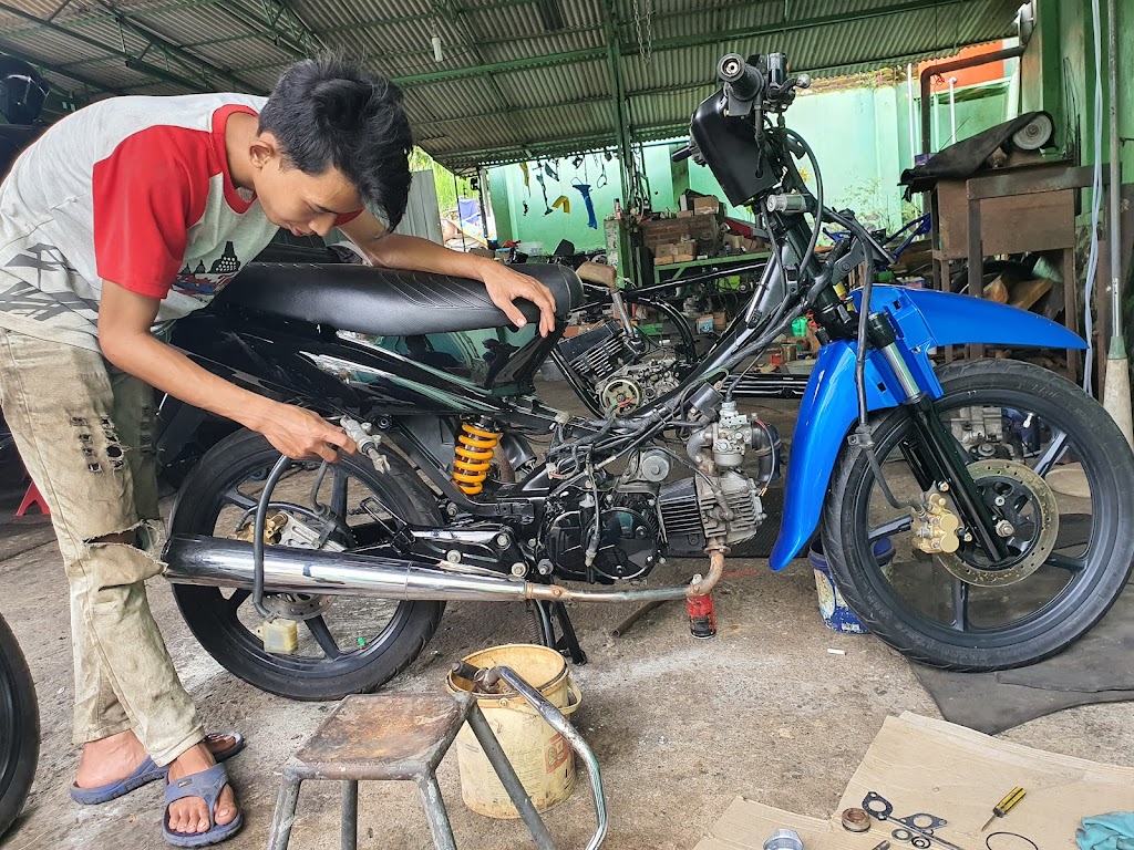 Bengkel mobil kusumah