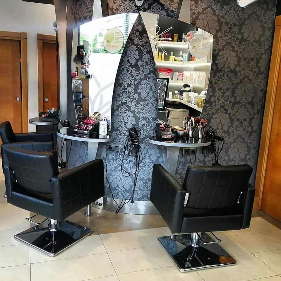 Peluqueria y estetica - Llumnova — Del propietario