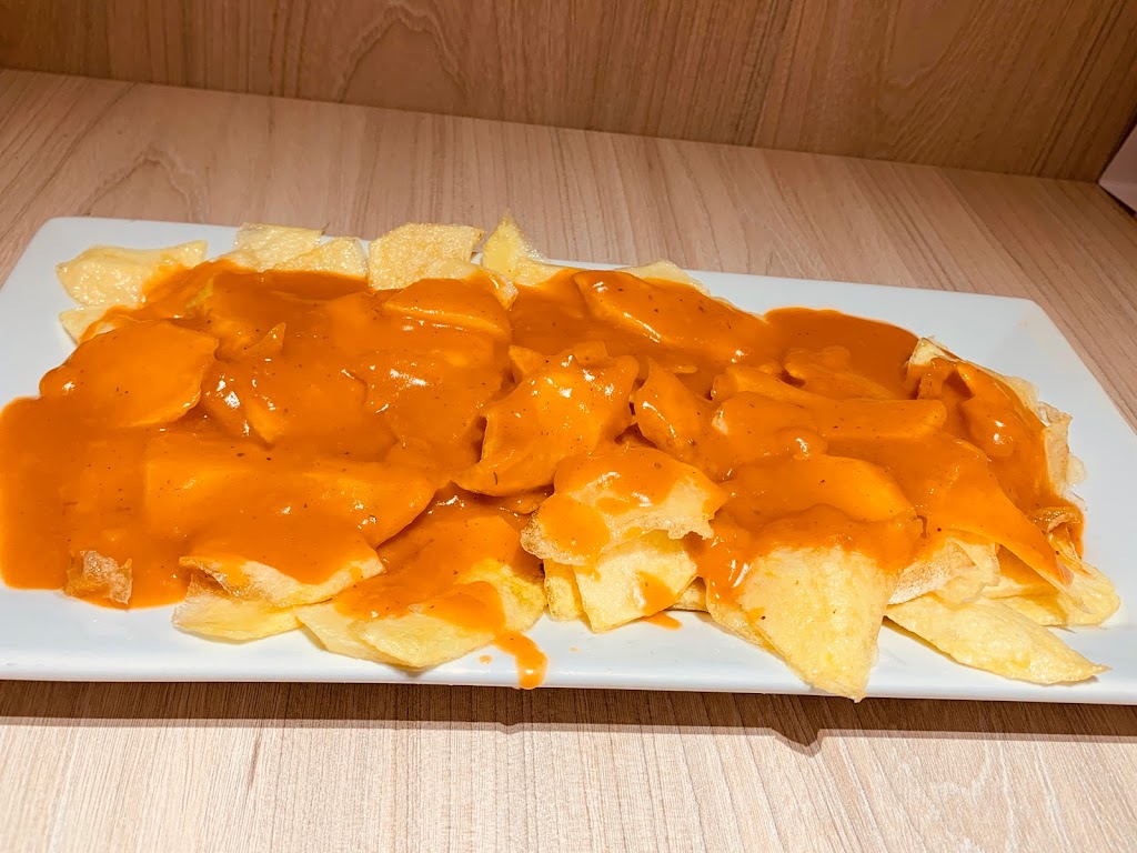 La Estafeta | Taperia, Bar y Restaurante — Patatas bravas