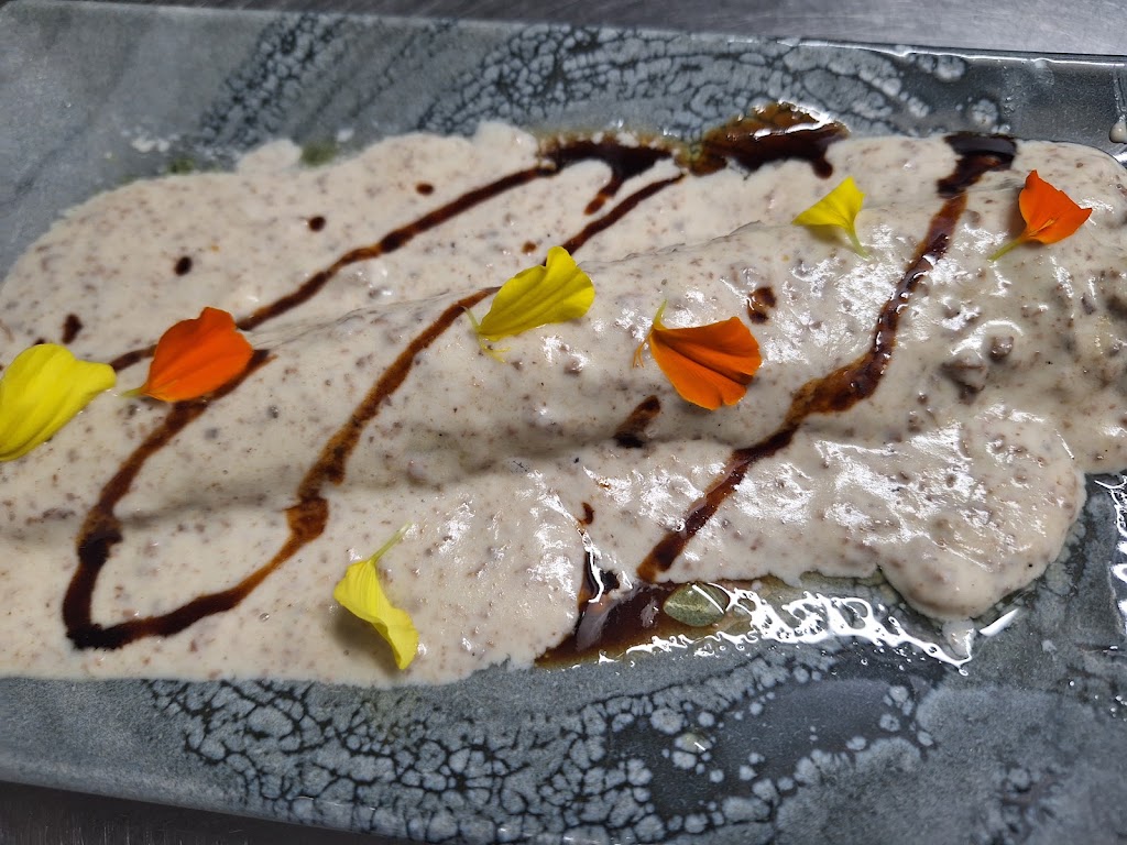 Juanita's Tapas — Comida y bebida