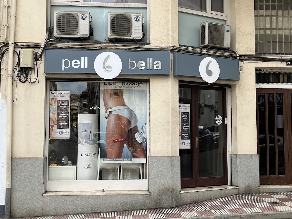 Pellbella-Blanes — Exterior