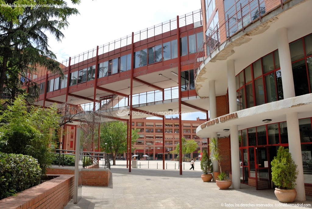 Biblioteca Municipal La Jaramilla