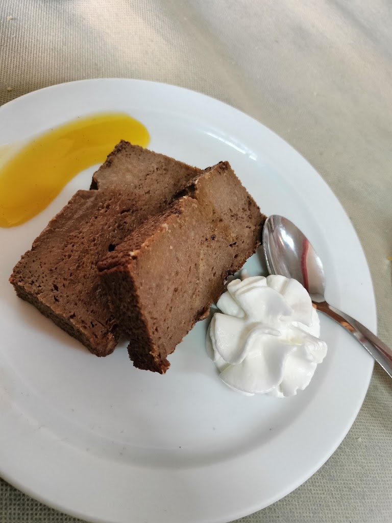 Bar Nuevo — Comida y bebida