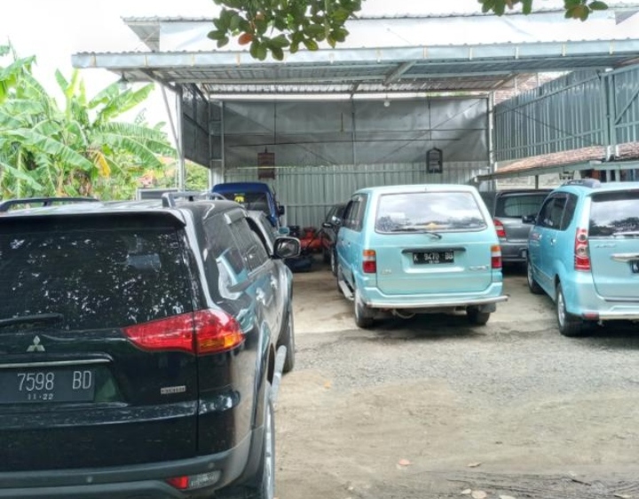 Bengkel Mobil Novalina (Mas Zaenal)