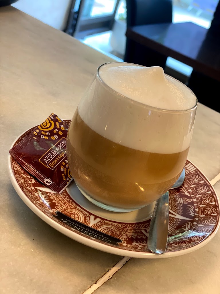 Cafeteria Las Terrazas — Comida y bebida
