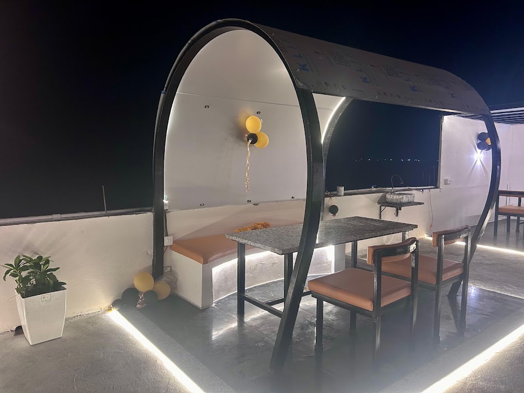 The Ptm Rooftop Restaurant