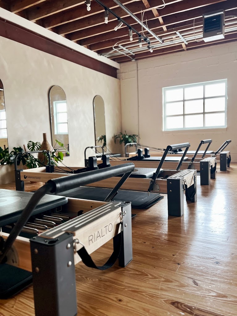  Vivre Pilates Studio