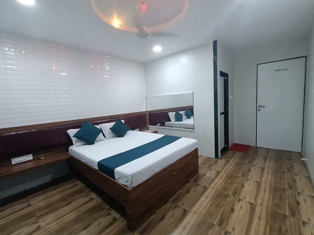 Hotel Sunshine Lodging Powai