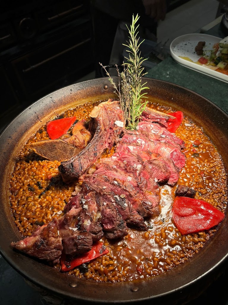 Restaurante Kema Cambrils — Comida y bebida