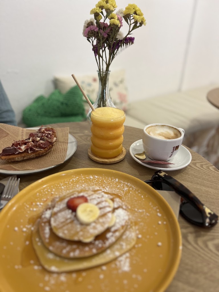 Bloom Brunch&Co — Cafe