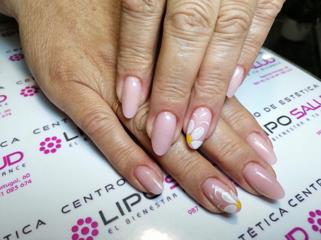 Beatriz Vega Nails & Beauty — Manicura
