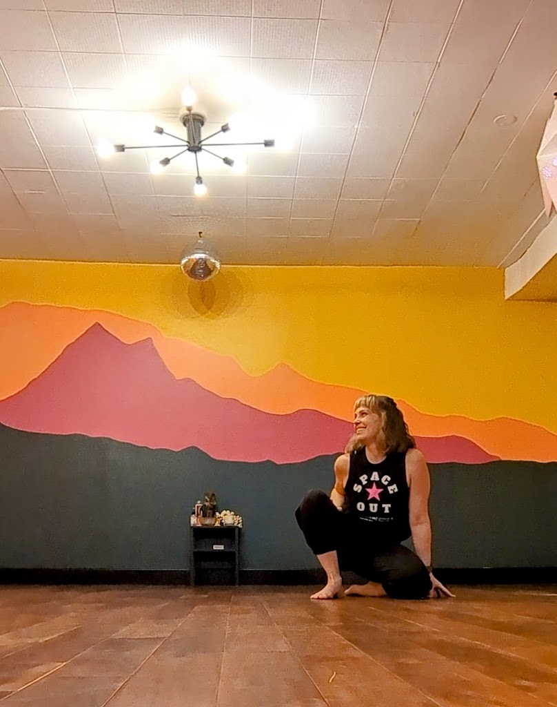  The Moving Galaxy | Yoga & Mindful Movement