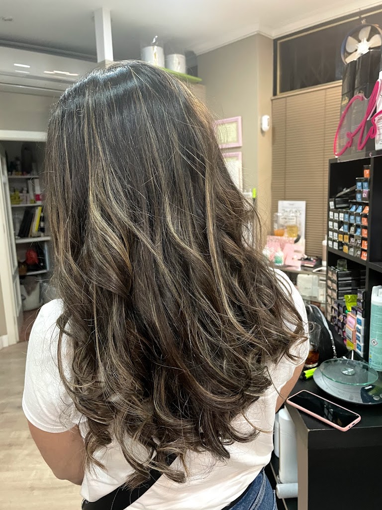 Salon de belleza Marta Benitez & Barberia especializada