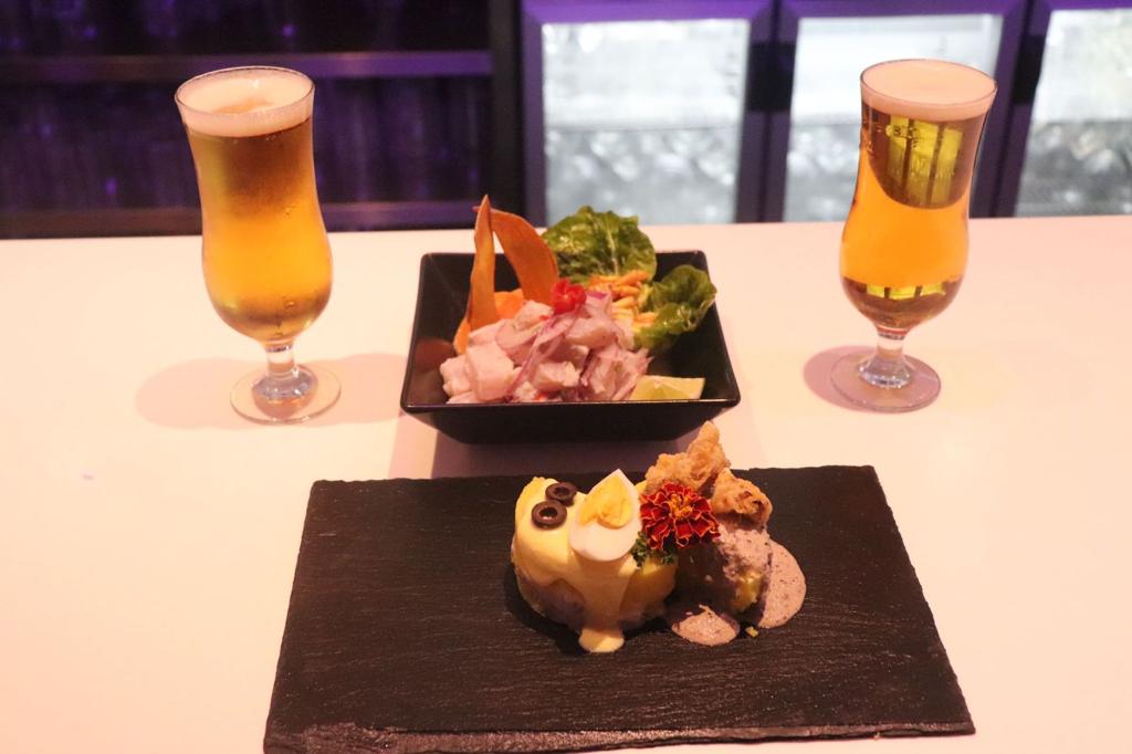 Chester Gastro&Cocktail Bar — Comida y bebida