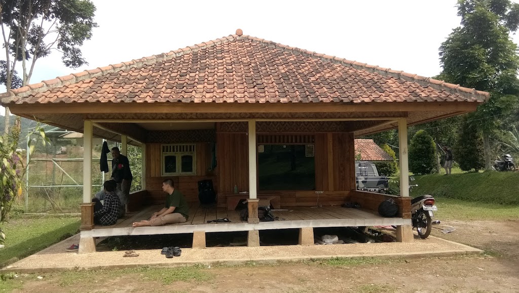 Camping Ground Gunung Sabeulah (Jonggol Bhutan Van Java)