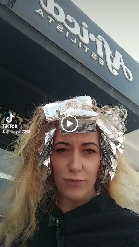 Africa Estetica & Peluqueria — Videos
