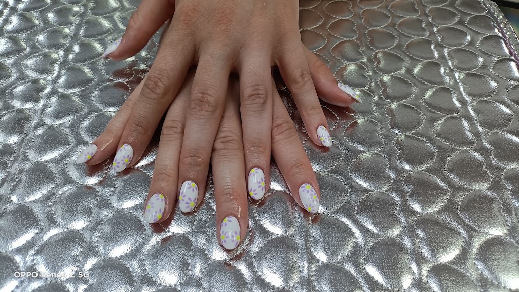Anna Una Salon De Belleza — Del propietario