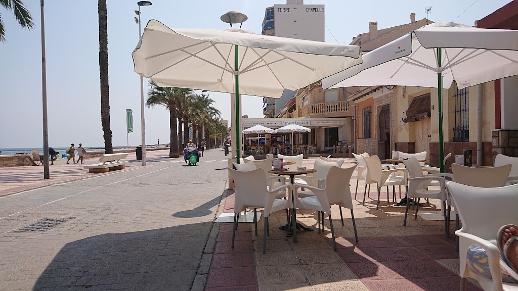El Passatge bar — Ambiente