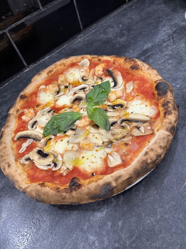 Colosseum — Pizza