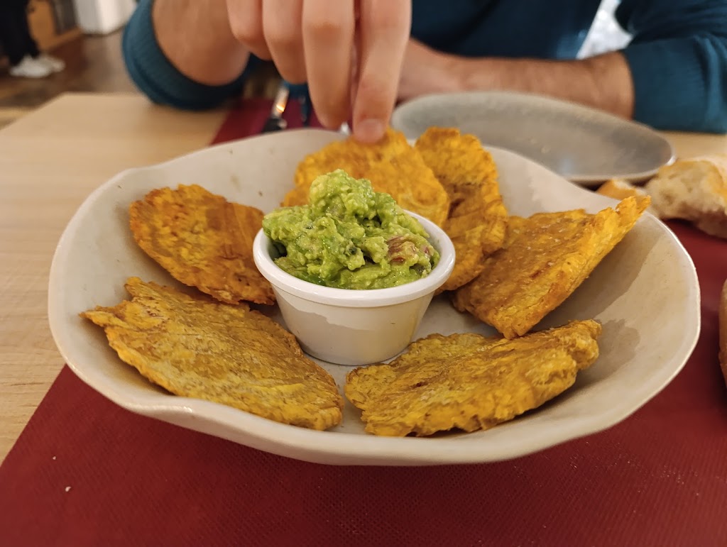 Mi Huarique — Comida y bebida