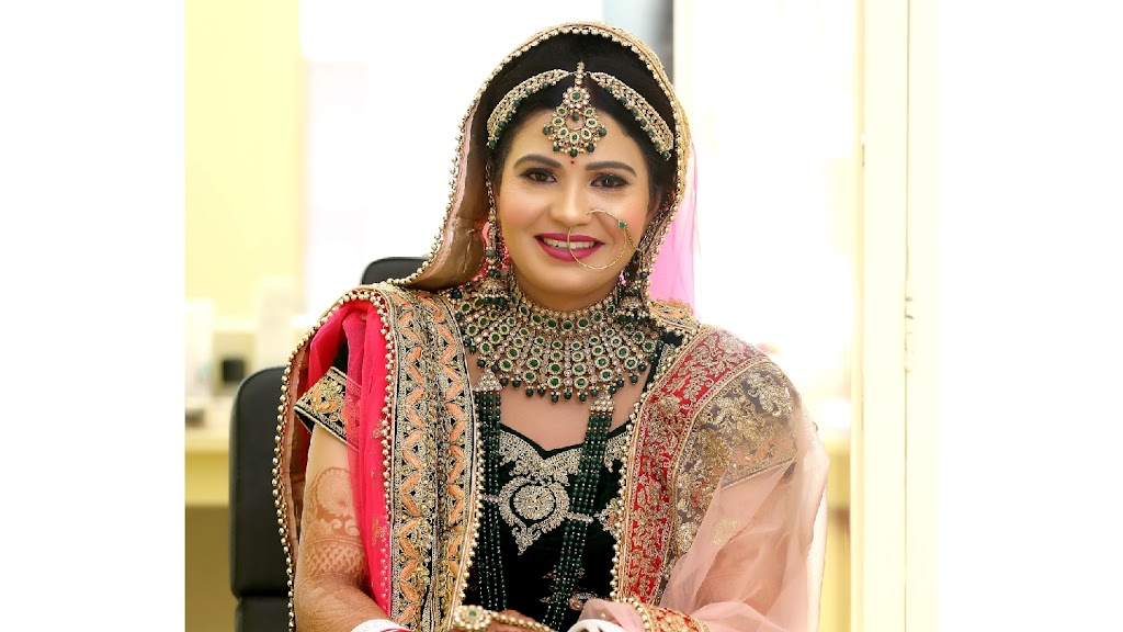 Chanda Makeover Beauty Parlour Salon