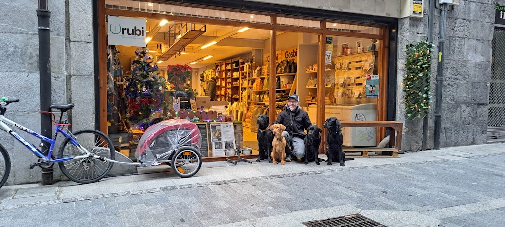 Urubi Tienda de productos para animales y educacion canina
