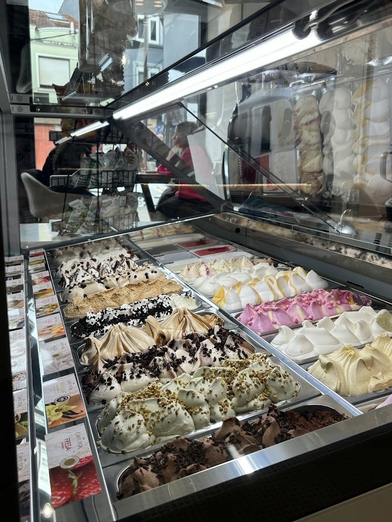 Churreria-Heladeria O Larpeiro