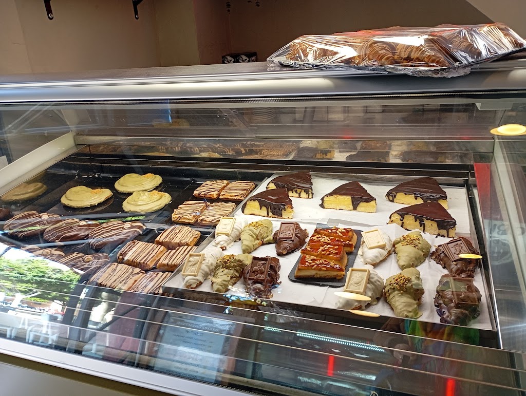 Lobo Lopez Cafe y Copas