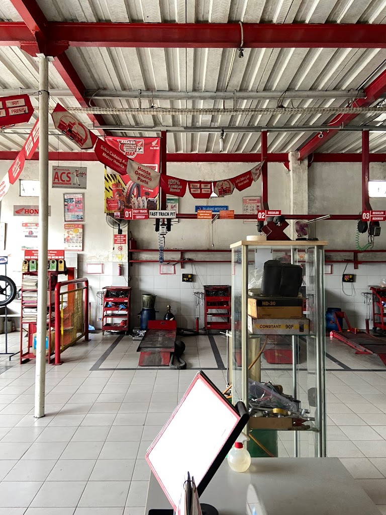 Ahass Bes Motor Cikupa