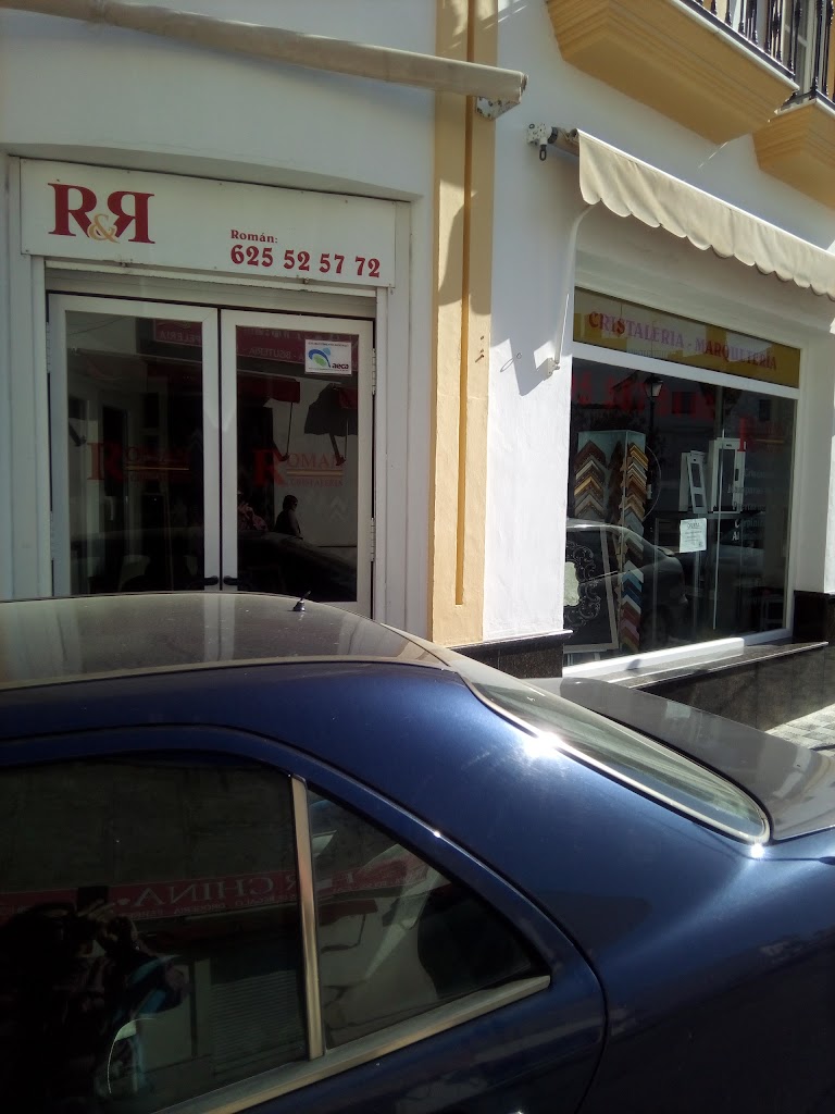CRISTALERIA Y MARQUETERIA ROMAN