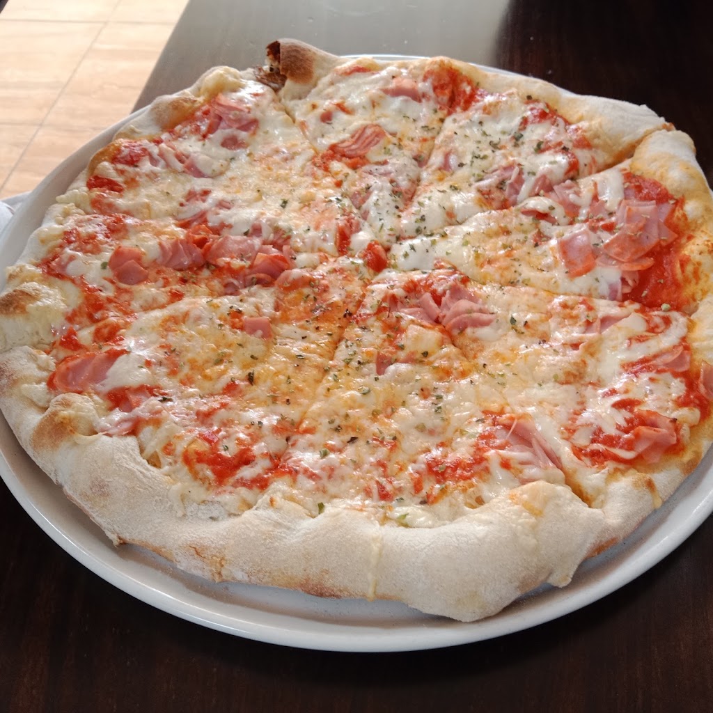 Pizzeria restaurante ayoze — Pizza