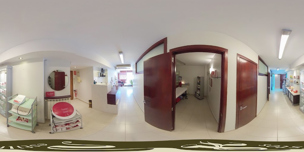 Peluqueria M. Carme Estilistas — Street View y 360deg