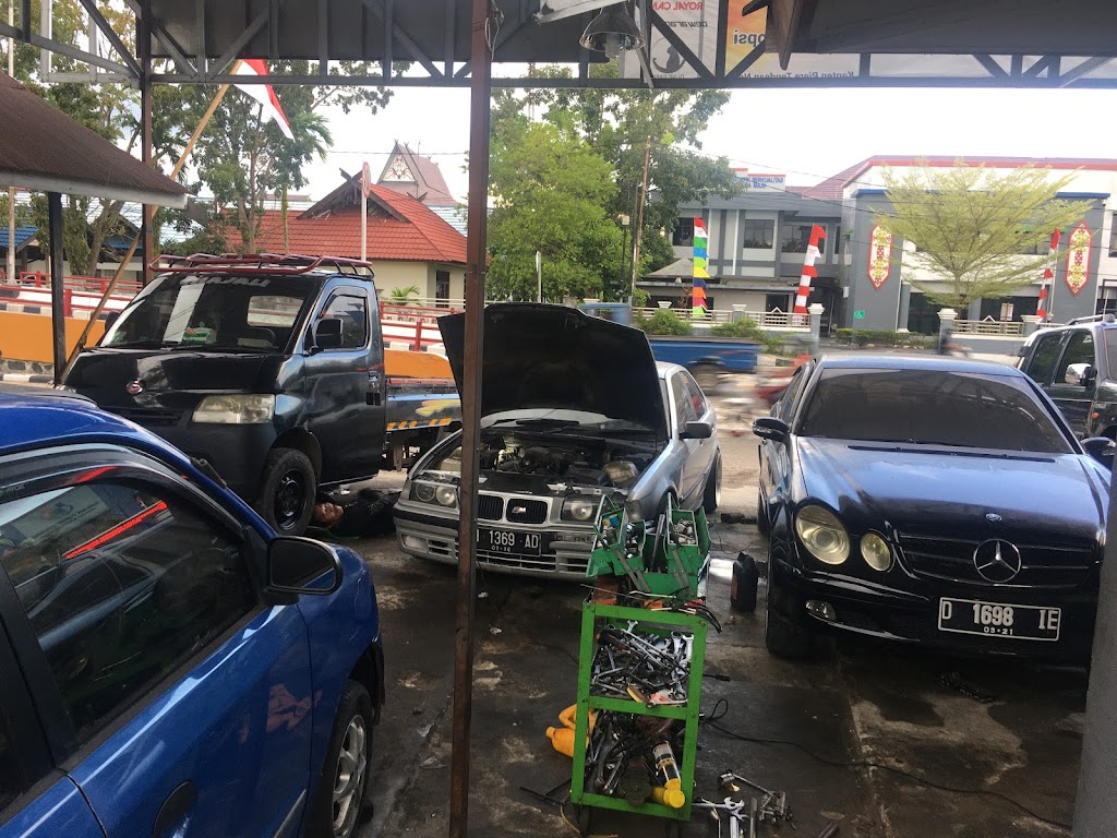 BINTANG KATINGAN MOTOR
