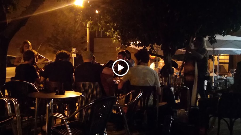 Bar Burla Negra — Videos