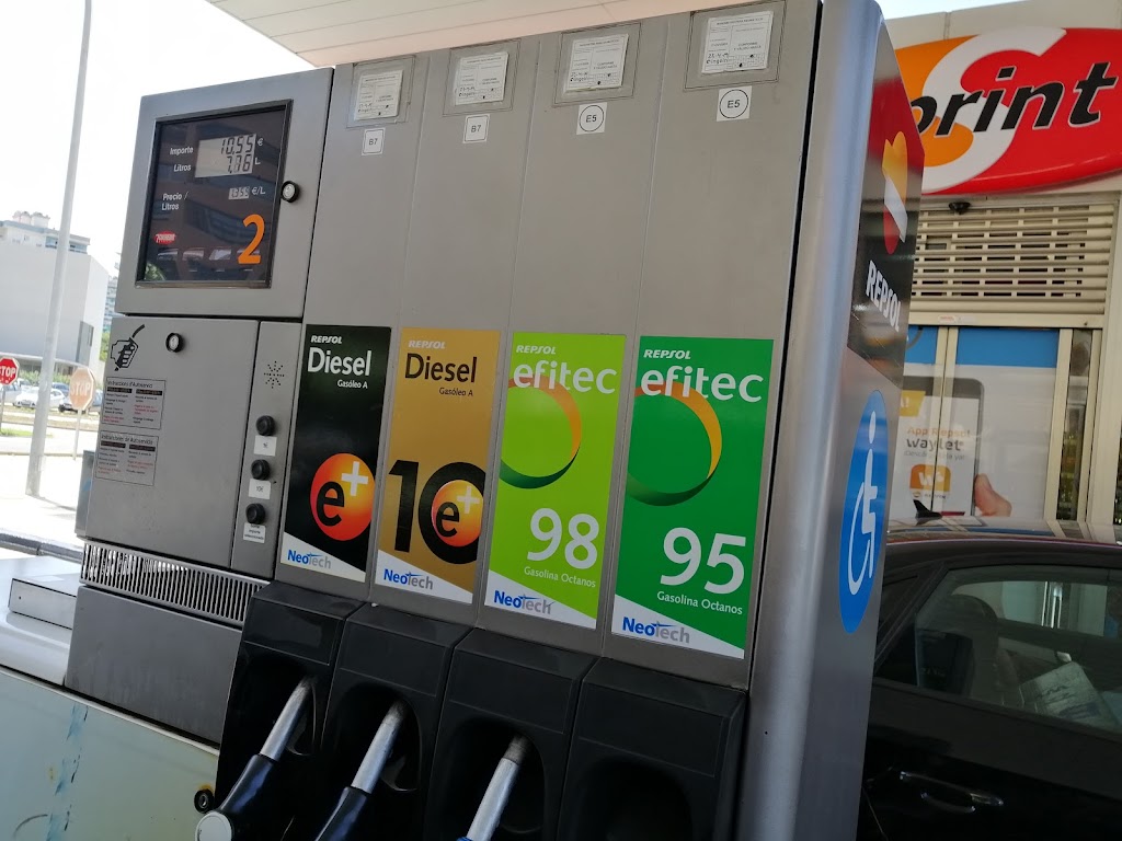 Estacion de Servicio Repsol — Estacion de servicio