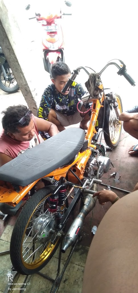 SKN garage nganjuk