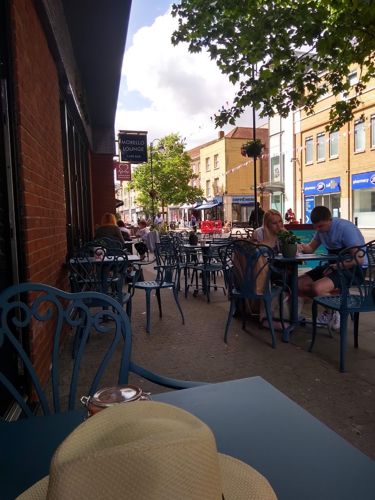 Morello Lounge in Uxbridge