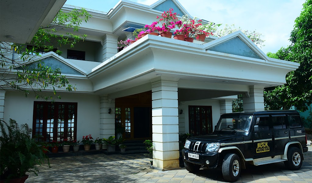Serenity Cottage Homestay Virajpet