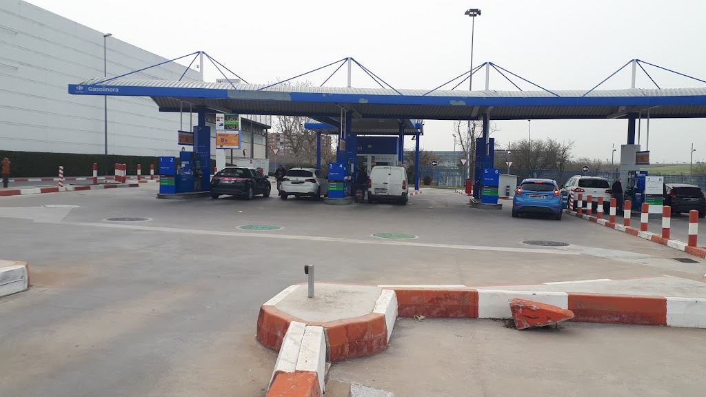 Gasolinera Carrefour — Surtidor de combustible
