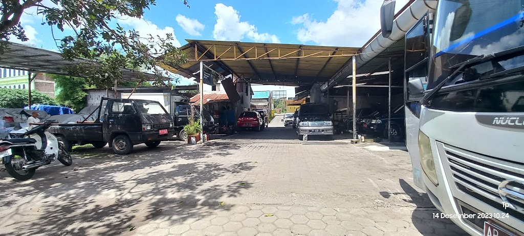Bengkel Mobil Super Gajah Murdo