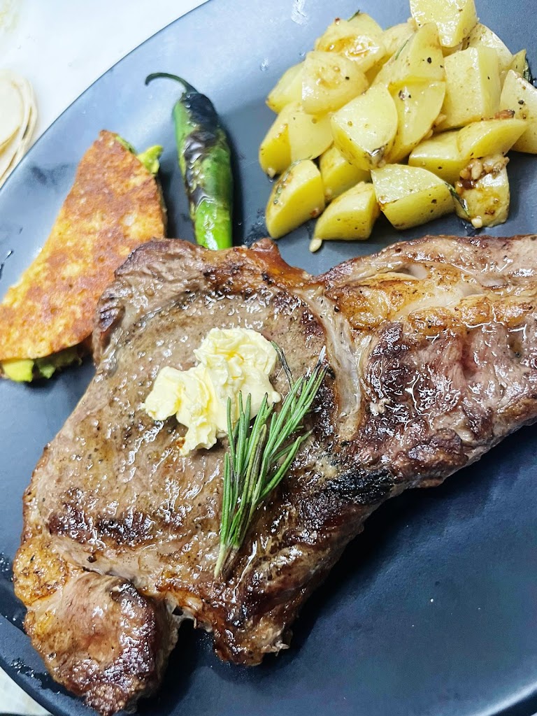 PARAMO SOCIAL RESTAURANT