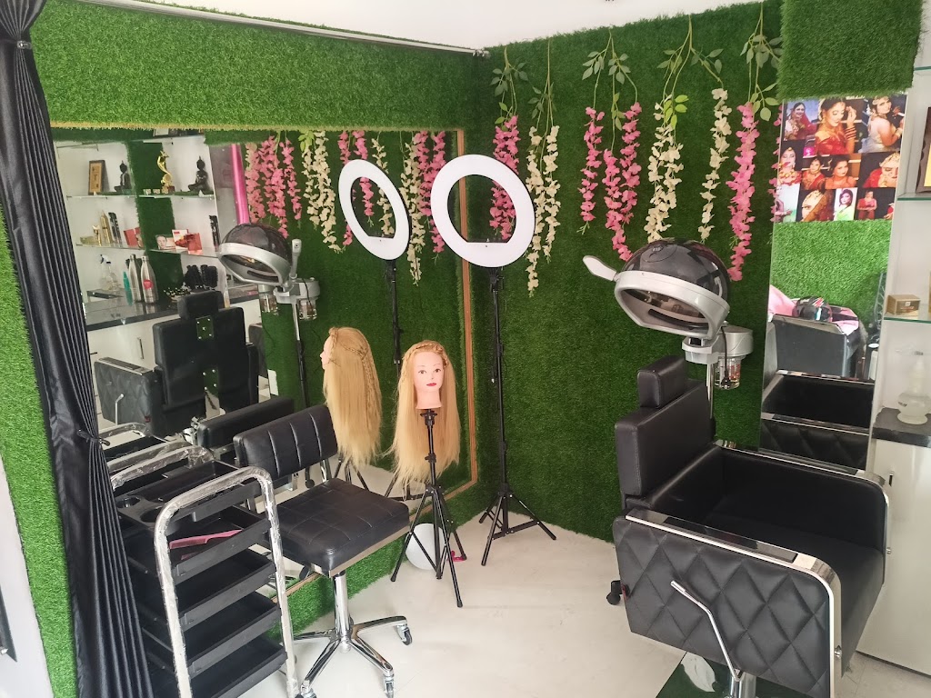 Pink Palette Beauty Salon Boutique