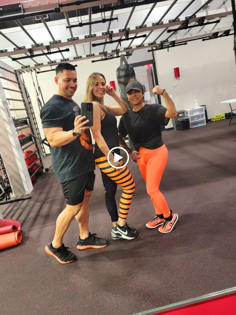  McAllen Personal Trainer - Isaac Medina: The Body Engineer