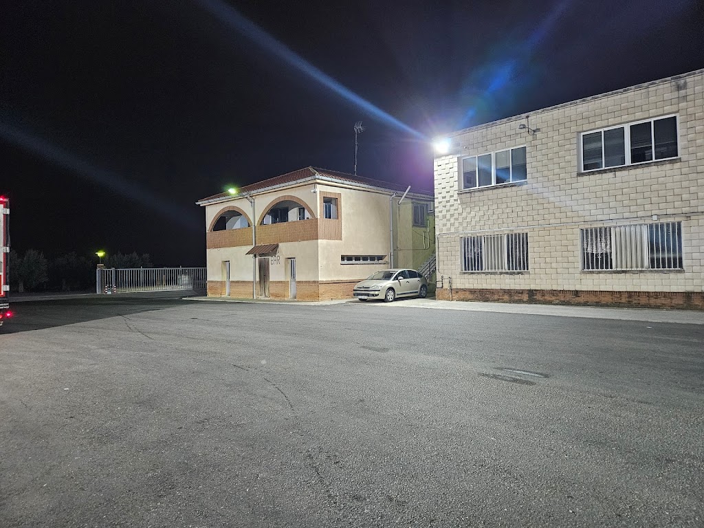 Cooperativa de Liria — Exterior