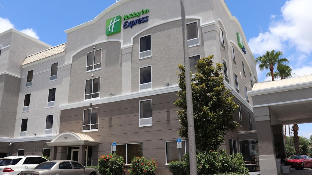 Holiday Inn Express & Suites Clearwater/US 19 N, an IHG Hotel - Hotel in Clearwater , United States of America