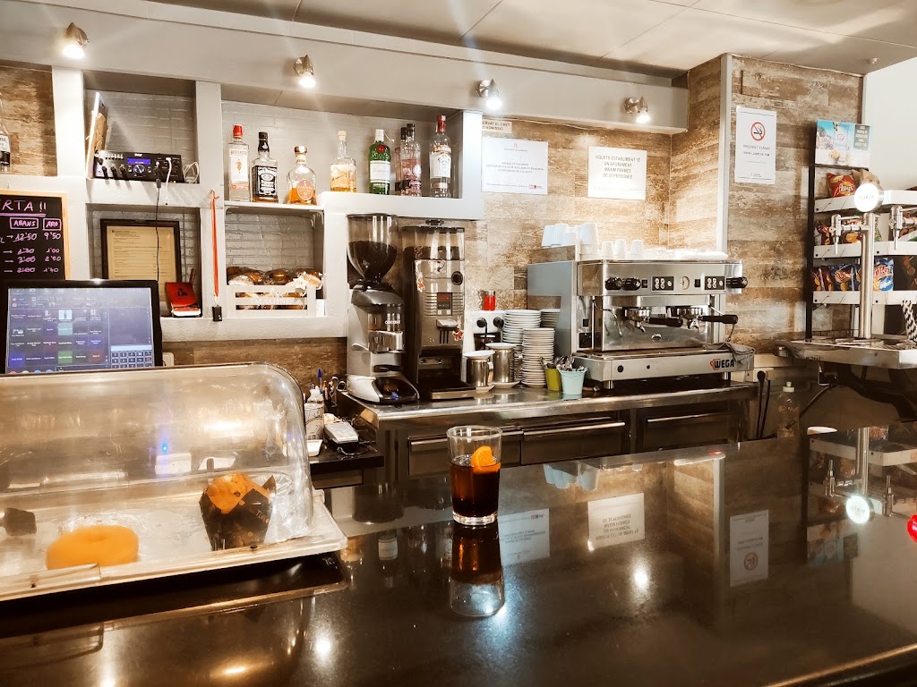 Bar Las Palmeras — Ambiente
