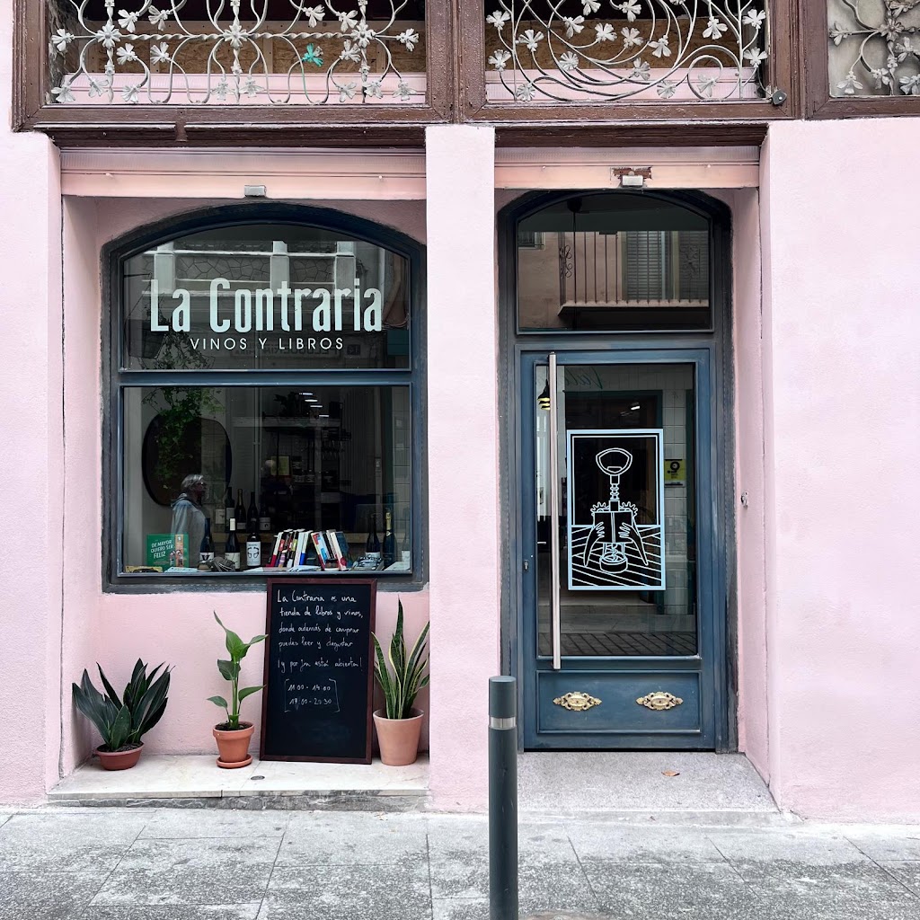 LA CONTRARIA Vinos y Libros